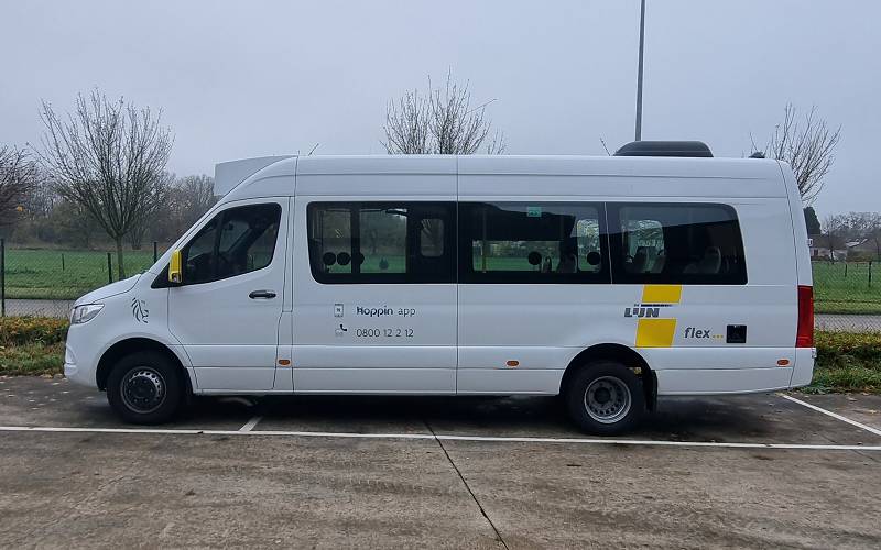 Dedecker en Van Riet - Tremonia Sprinter City 45 - De Lijn - VOM Vast