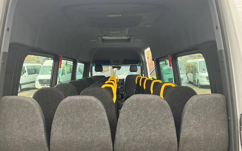 Direct leverbaar: Sprinter Classic 22+1
