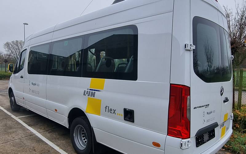 Dedecker en Van Riet - Tremonia Sprinter City 45 - De Lijn - VOM Vast
