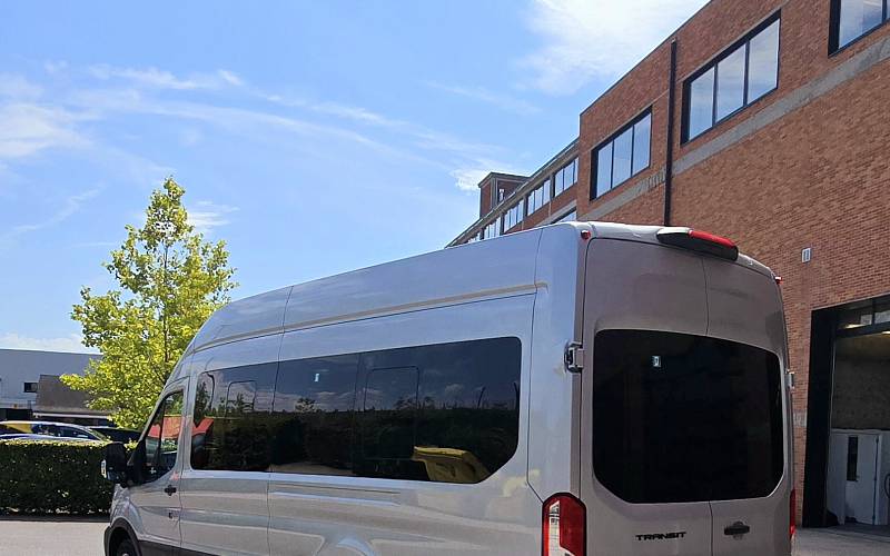 Ford Transit - 17+1
