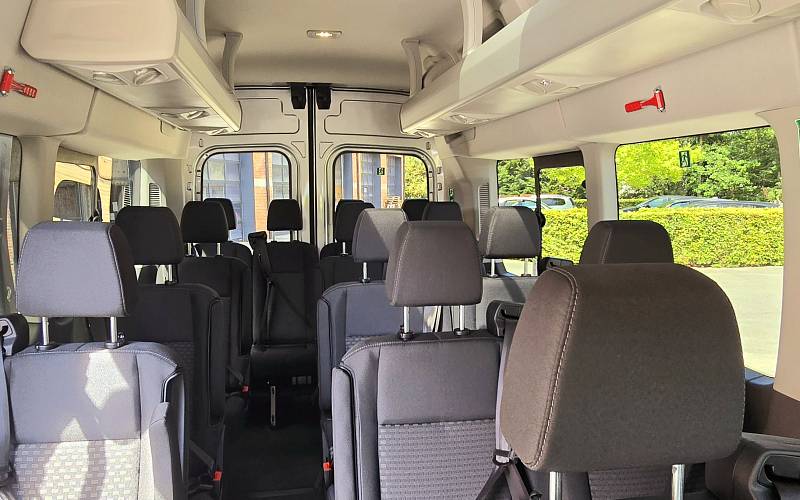 Ford Transit - 17+1