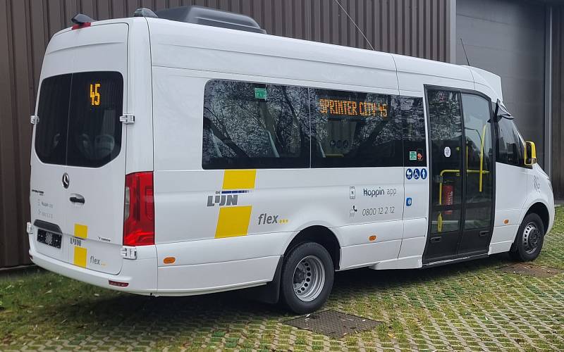 Dedecker en Van Riet - Tremonia Sprinter City 45 - De Lijn - VOM Vast