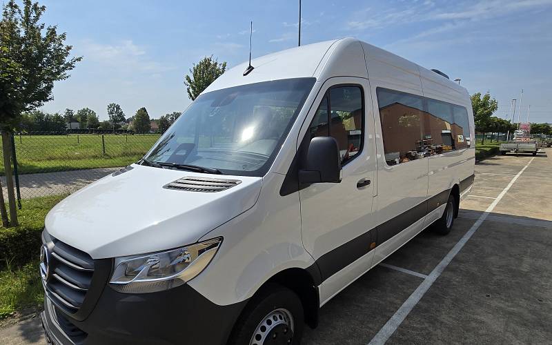 Sprinter Transfer 21+1+1 - 10 direct leverbaar