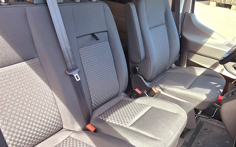 Ford Transit - 17+1